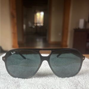 Ray-Ban Polished Havana Sunglasses(Bill)